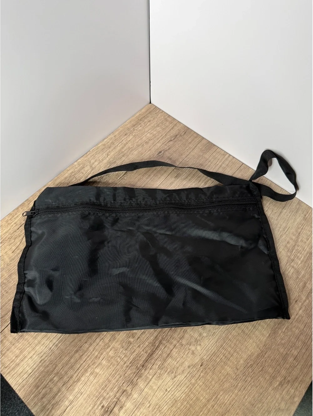 Nu-Era Adjustable Microphone Stand with Carrying Bag
